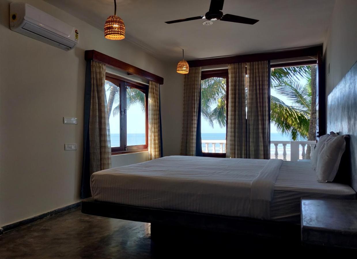 Silent Beach Resort Mandrem Exterior photo