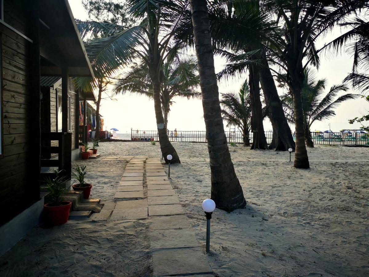 Silent Beach Resort Mandrem Exterior photo