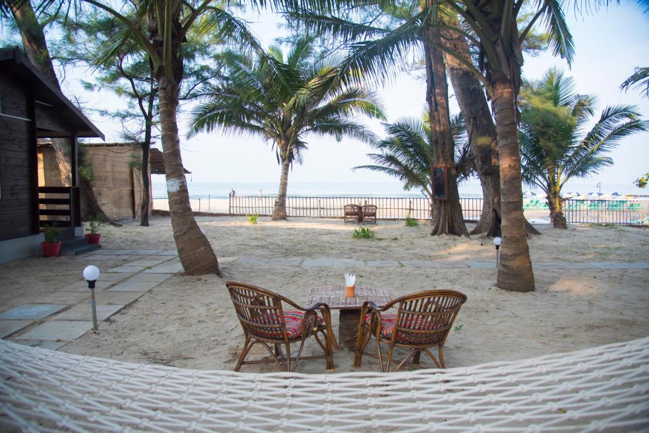 Silent Beach Resort Mandrem Exterior photo